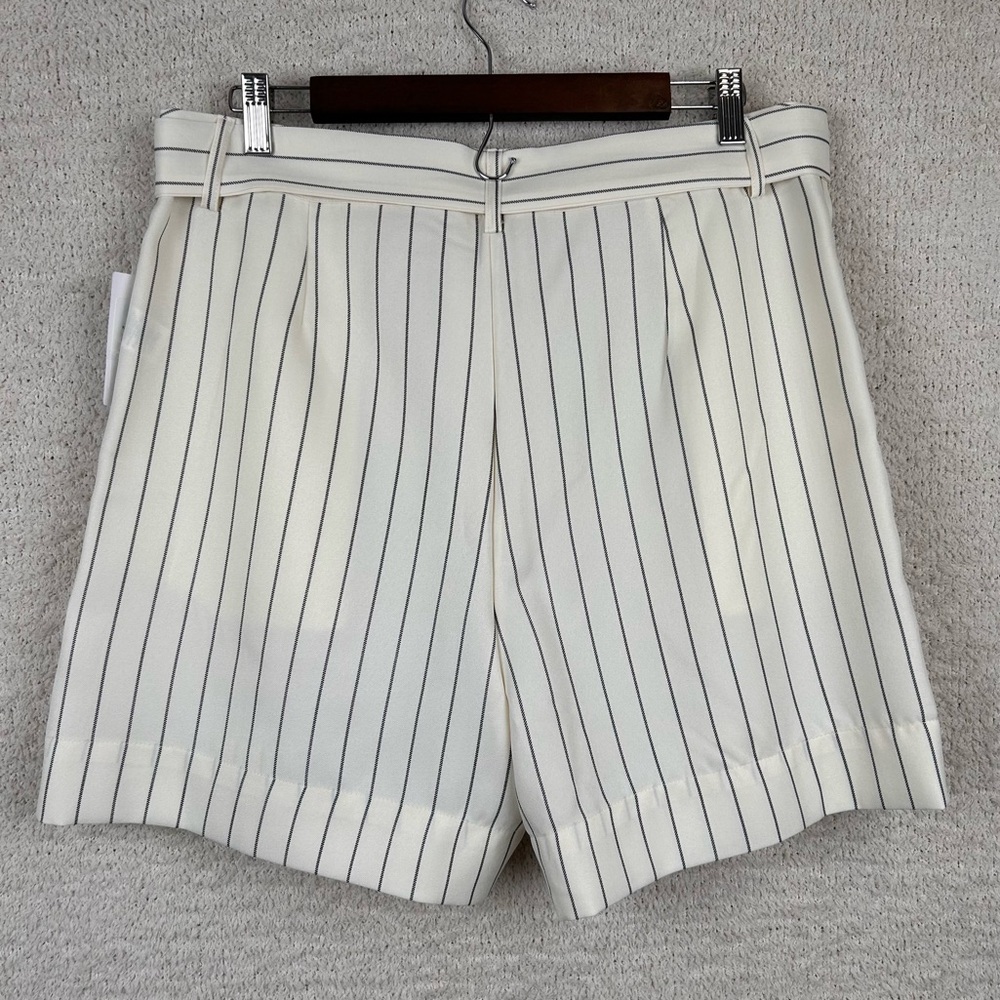 89th + Madison Shorts Womens 6 Ivory Black Pin Stripe Boho Beach High Waist - Picture 6 of 9